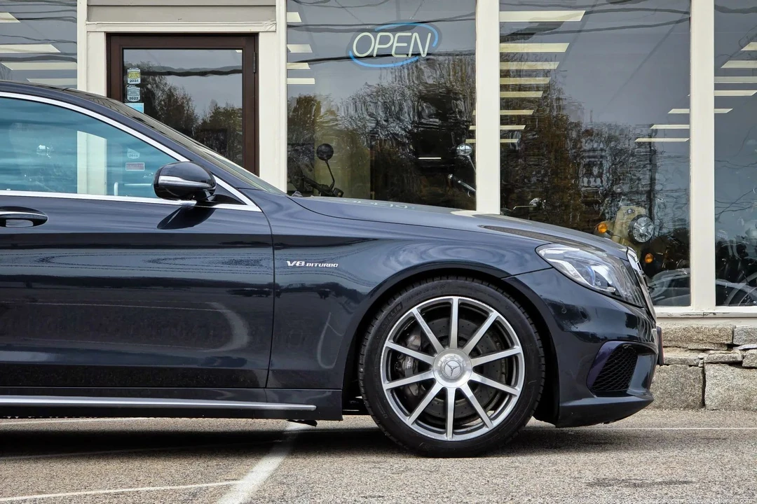 2015 Mercedes-Benz - Image 8 of 31