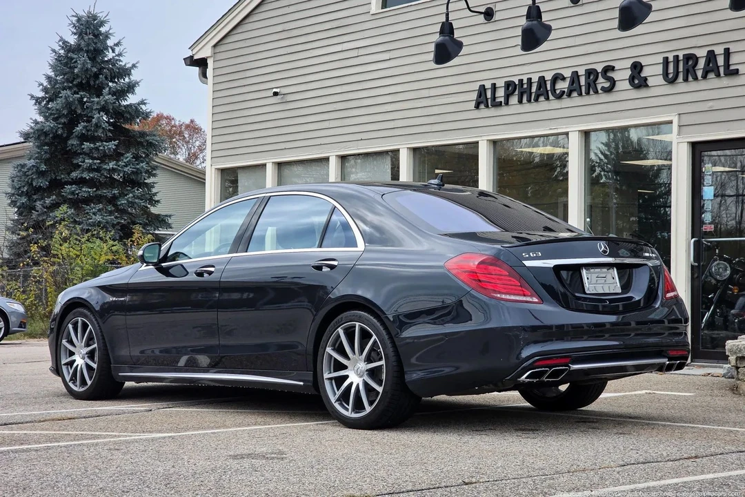 2015 Mercedes-Benz - Image 20 of 31