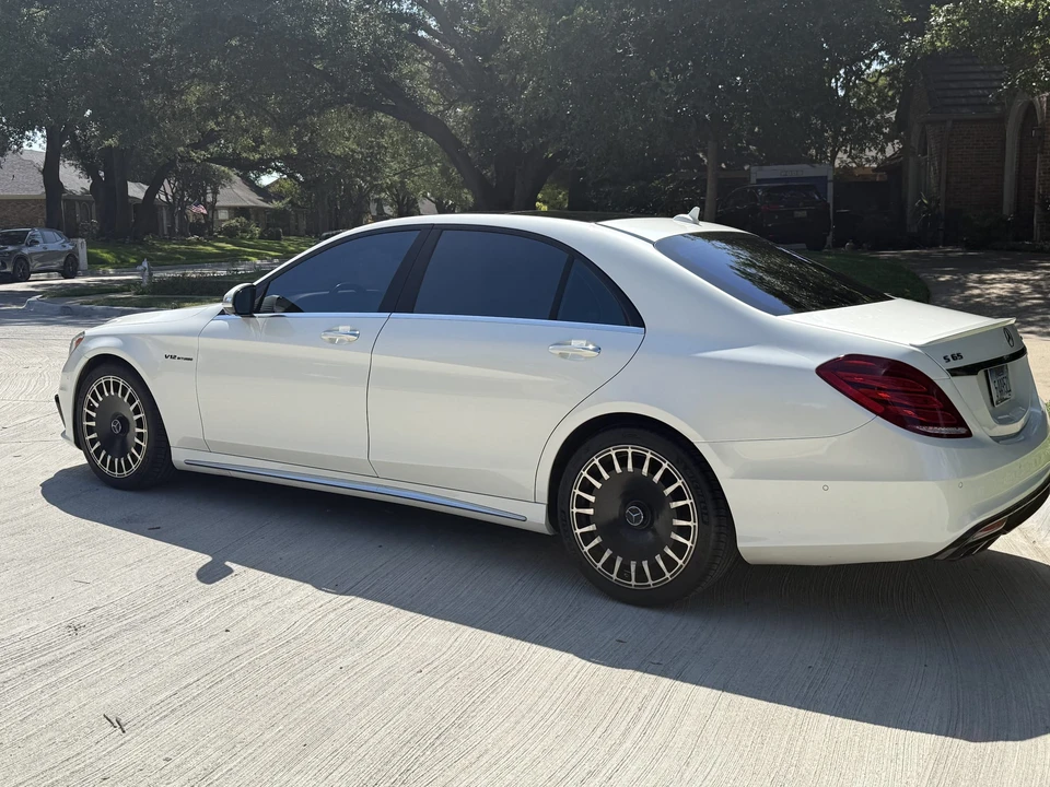 2015 Mercedes-Benz W222 S 63 & S 65 AMG - Image 11 of 31