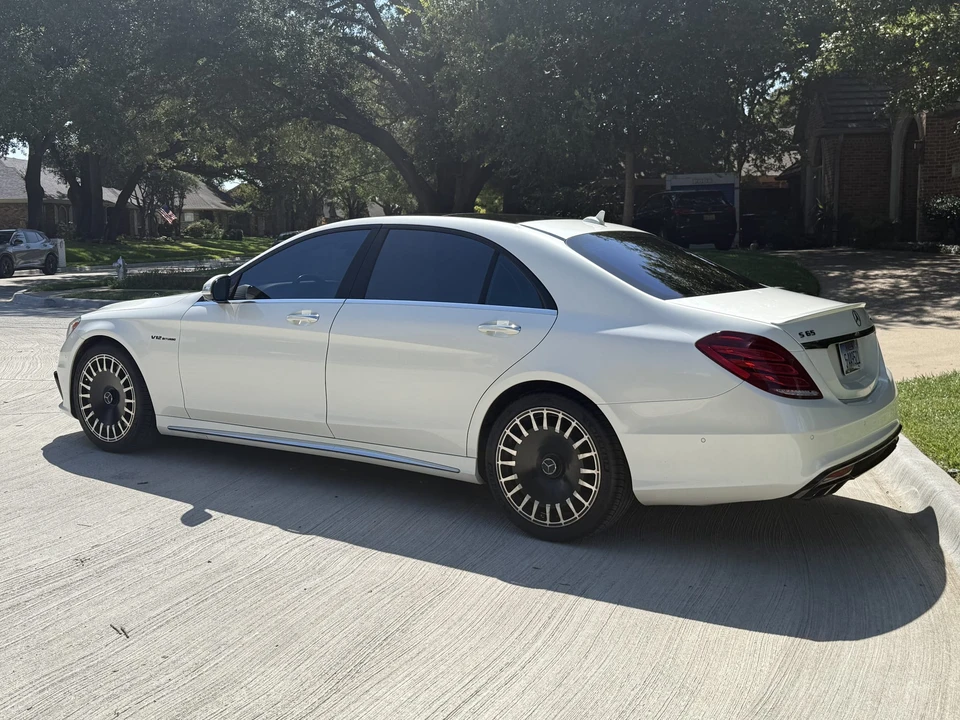 2015 Mercedes-Benz W222 S 63 & S 65 AMG - Image 10 of 31