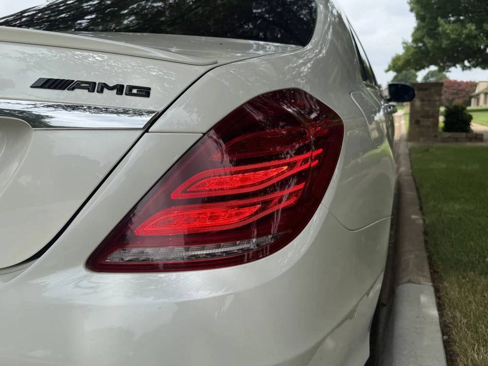 2015 Mercedes-Benz W222 S 63 & S 65 AMG - Image 24 of 31