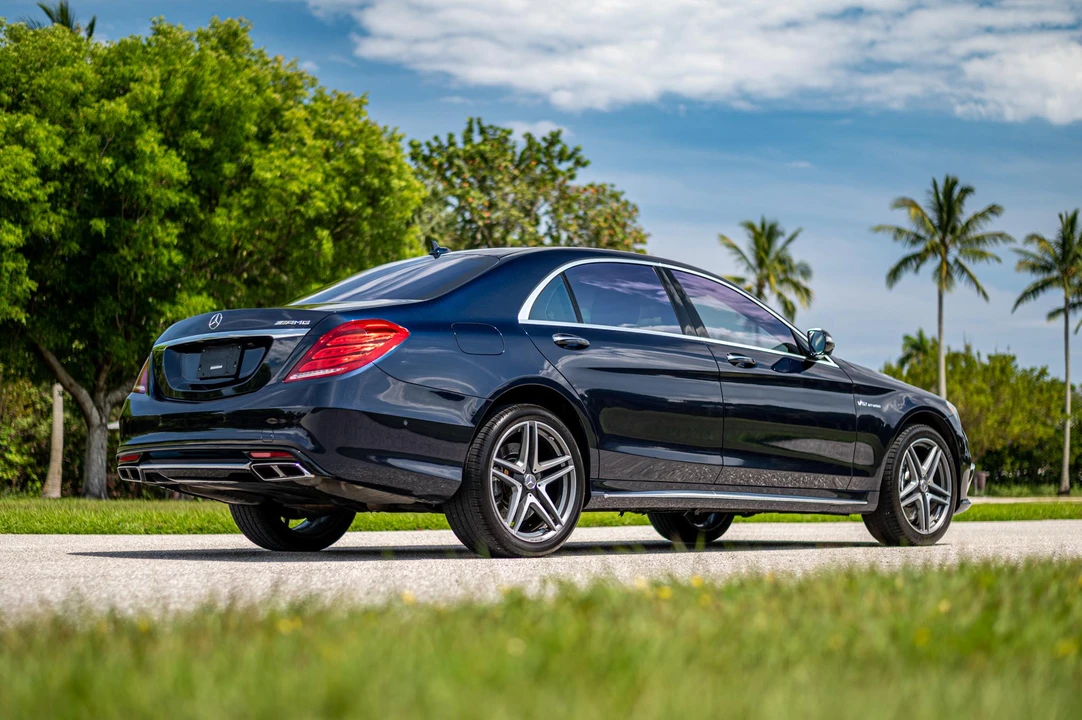2015 Mercedes-Benz W222 S 63 & S 65 AMG - Image 26 of 31