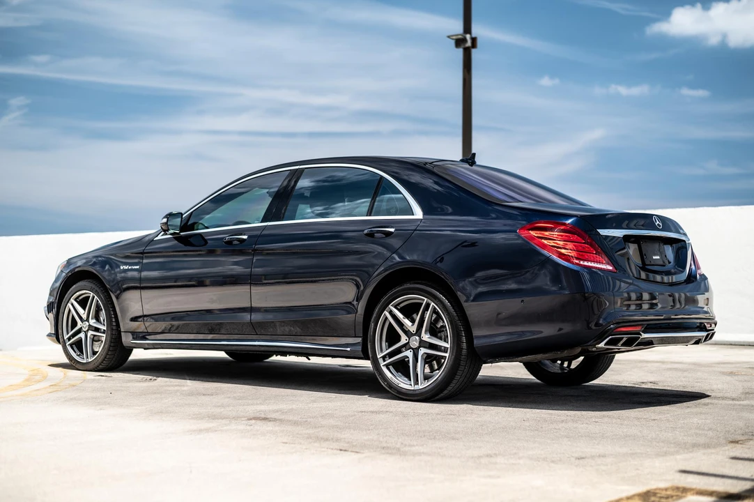 2015 Mercedes-Benz W222 S 63 & S 65 AMG - Image 19 of 31