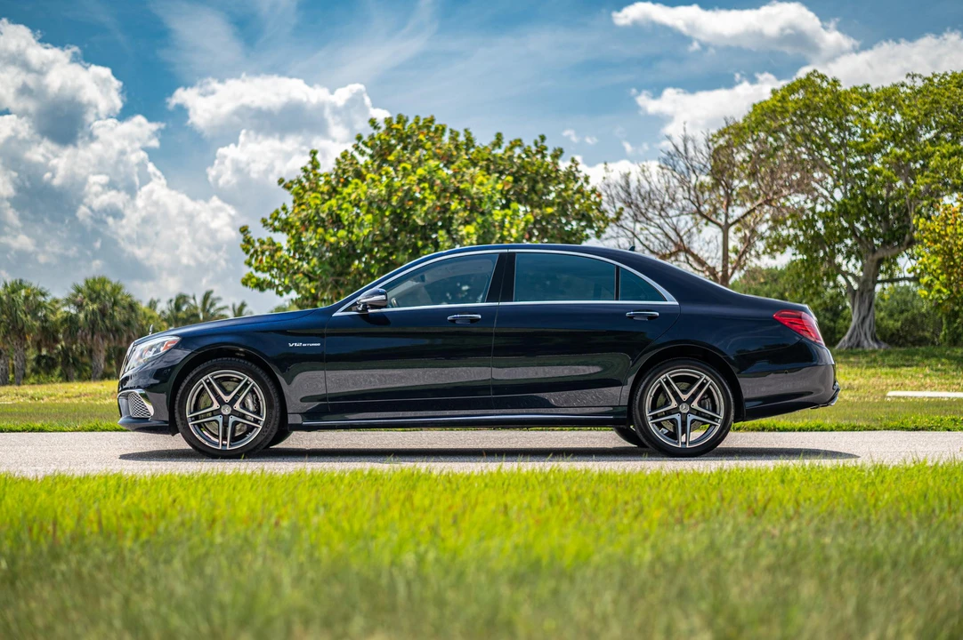 2015 Mercedes-Benz W222 S 63 & S 65 AMG - Image 17 of 31