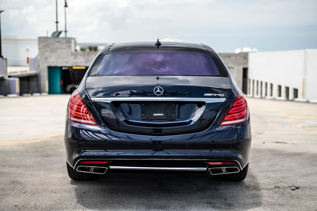 2015 Mercedes-Benz W222 S 63 & S 65 AMG - Image 23 of 31
