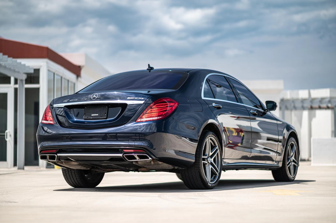 2015 Mercedes-Benz W222 S 63 & S 65 AMG - Image 25 of 31
