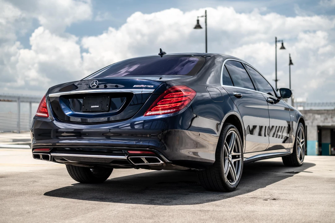 2015 Mercedes-Benz W222 S 63 & S 65 AMG - Image 24 of 31