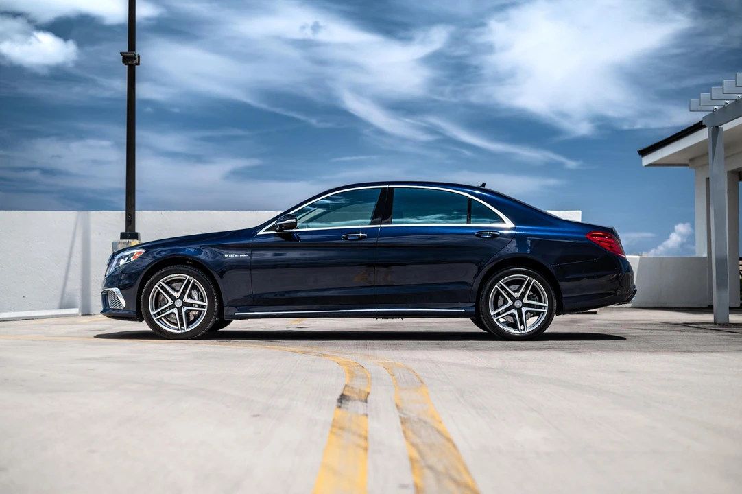 2015 Mercedes-Benz W222 S 63 & S 65 AMG - Image 18 of 31