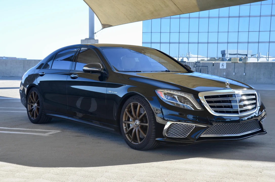 2015 Mercedes-Benz W222 S 63 & S 65 AMG - Image 26 of 31