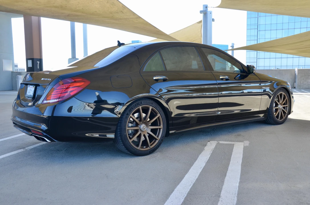 2015 Mercedes-Benz W222 S 63 & S 65 AMG - Image 15 of 31