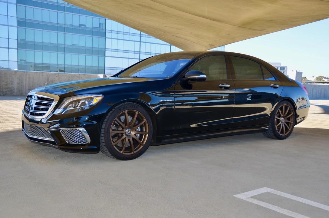 2015 Mercedes-Benz W222 S 63 & S 65 AMG - Image 8 of 31