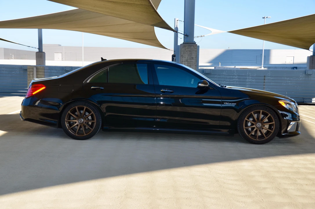 2015 Mercedes-Benz W222 S 63 & S 65 AMG - Image 24 of 31