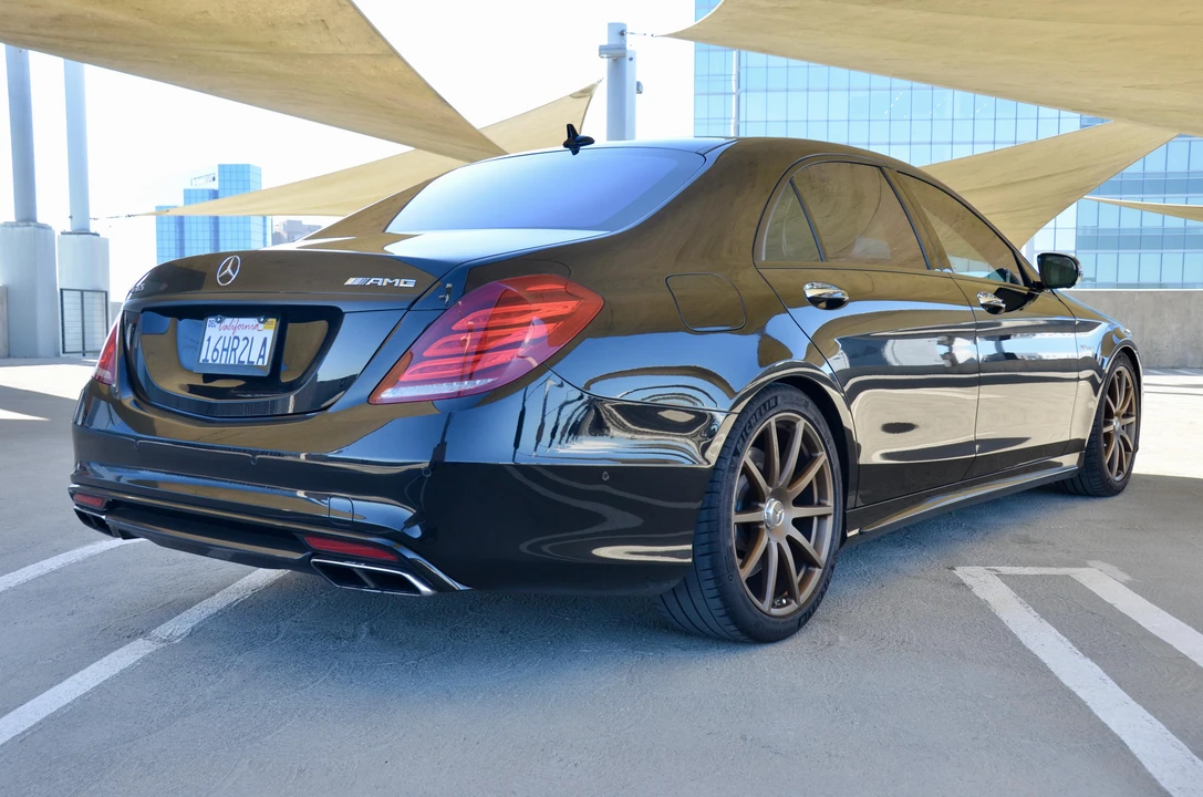 2015 Mercedes-Benz W222 S 63 & S 65 AMG - Image 14 of 31