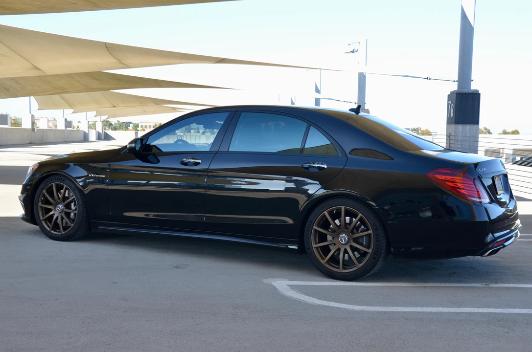 2015 Mercedes-Benz W222 S 63 & S 65 AMG - Image 10 of 31