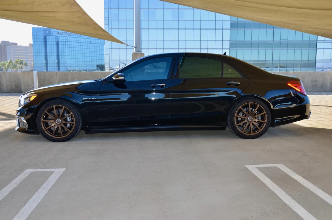 2015 Mercedes-Benz W222 S 63 & S 65 AMG - Image 9 of 31