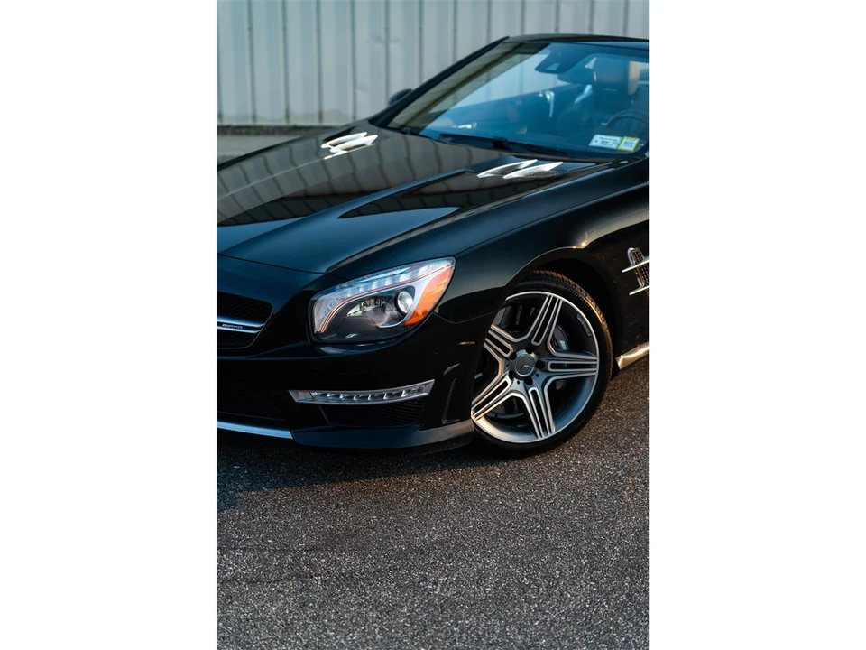 2015 Mercedes-Benz R231 SL 63 & SL 65 AMG - Image 8 of 31