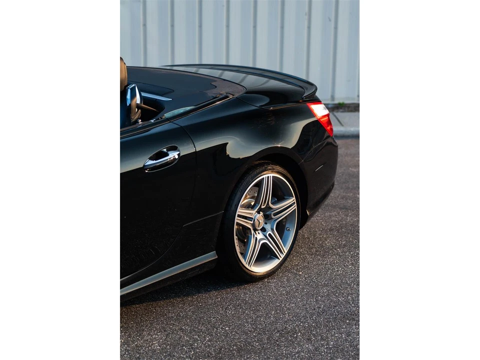2015 Mercedes-Benz R231 SL 63 & SL 65 AMG - Image 9 of 31