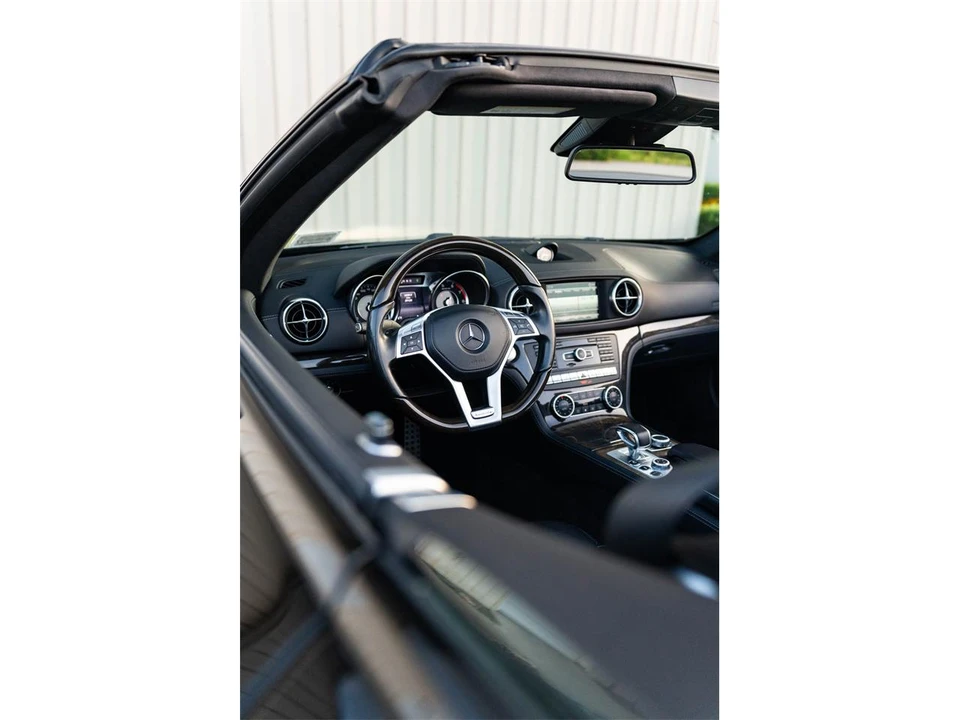 2015 Mercedes-Benz R231 SL 63 & SL 65 AMG - Image 23 of 31