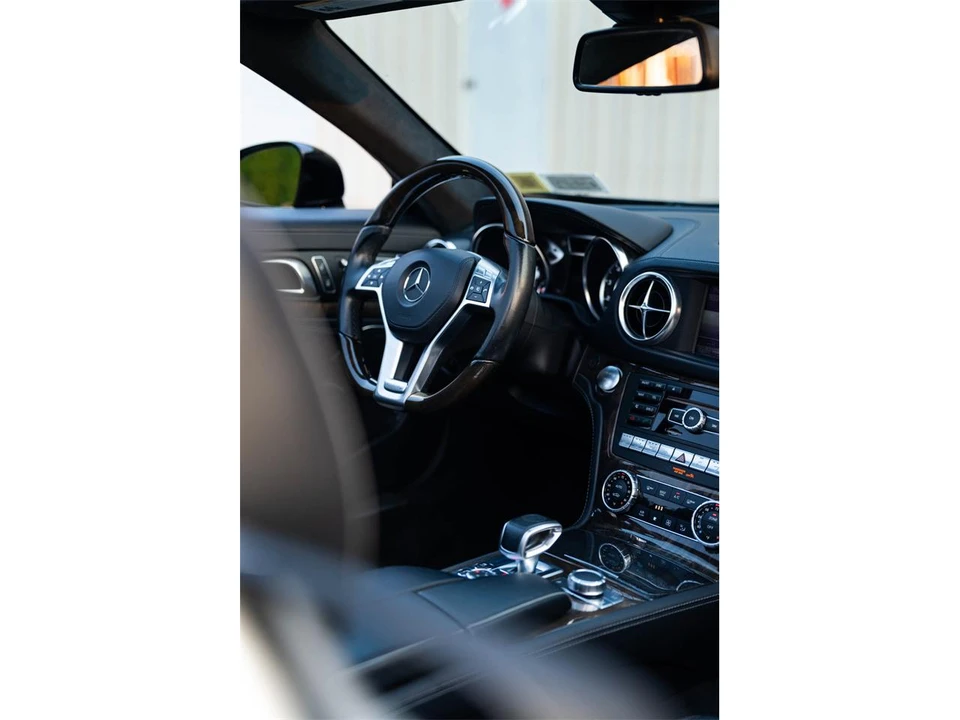 2015 Mercedes-Benz R231 SL 63 & SL 65 AMG - Image 24 of 31