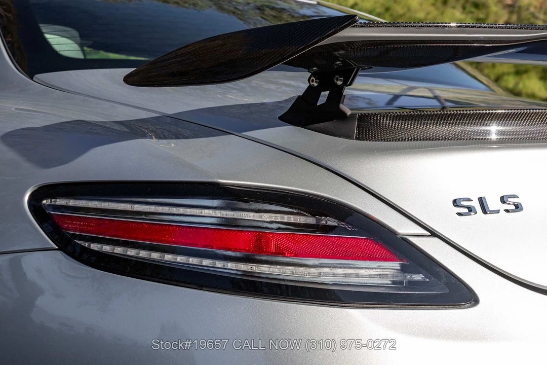 2015 Mercedes-Benz SLS AMG GT - Image 17 of 31