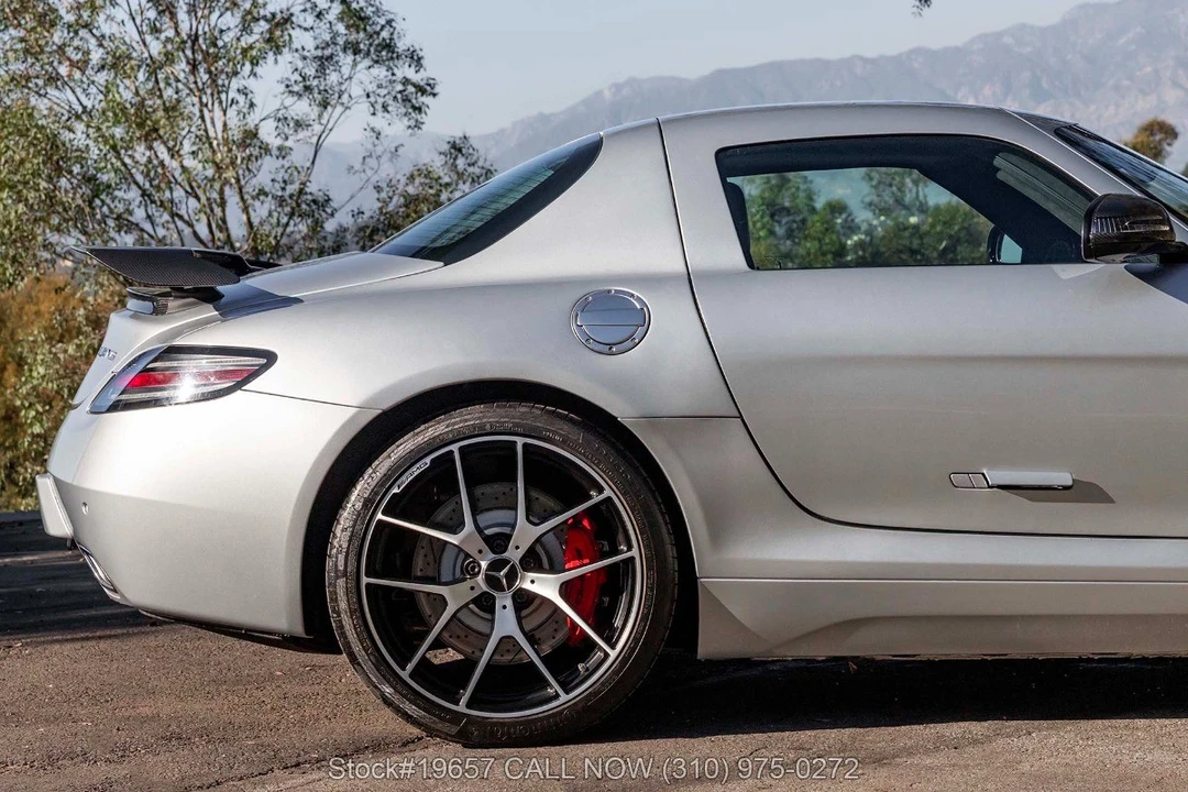 2015 Mercedes-Benz SLS AMG GT - Image 23 of 31