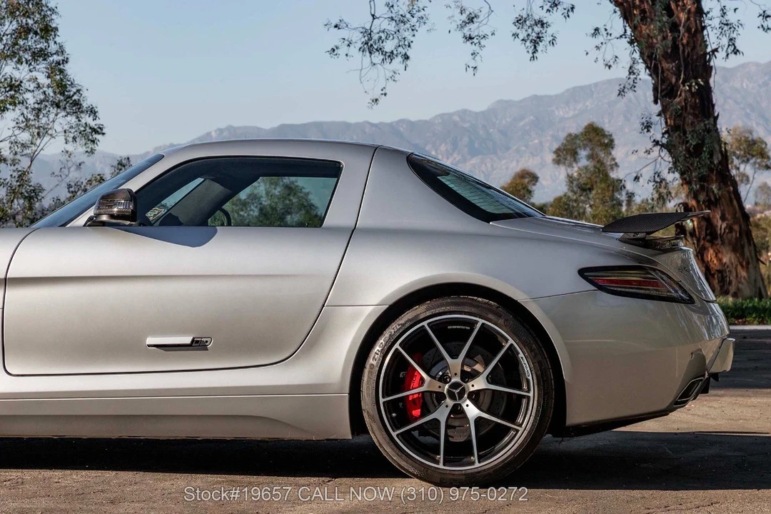 2015 Mercedes-Benz SLS AMG GT - Image 26 of 31