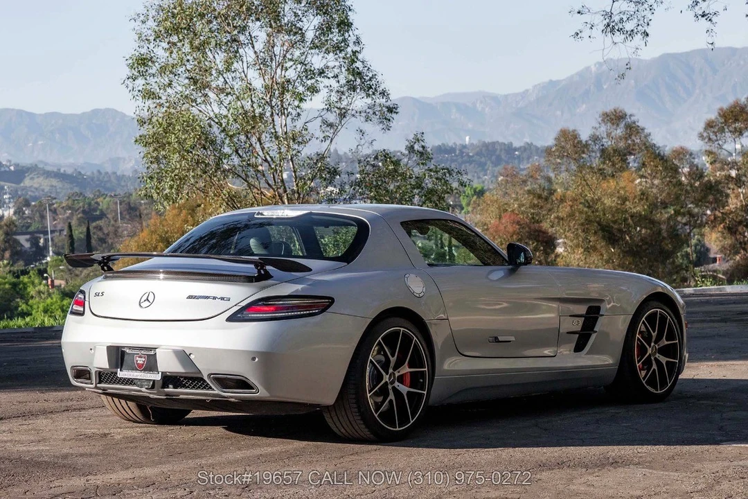 2015 Mercedes-Benz SLS AMG GT - Image 11 of 31