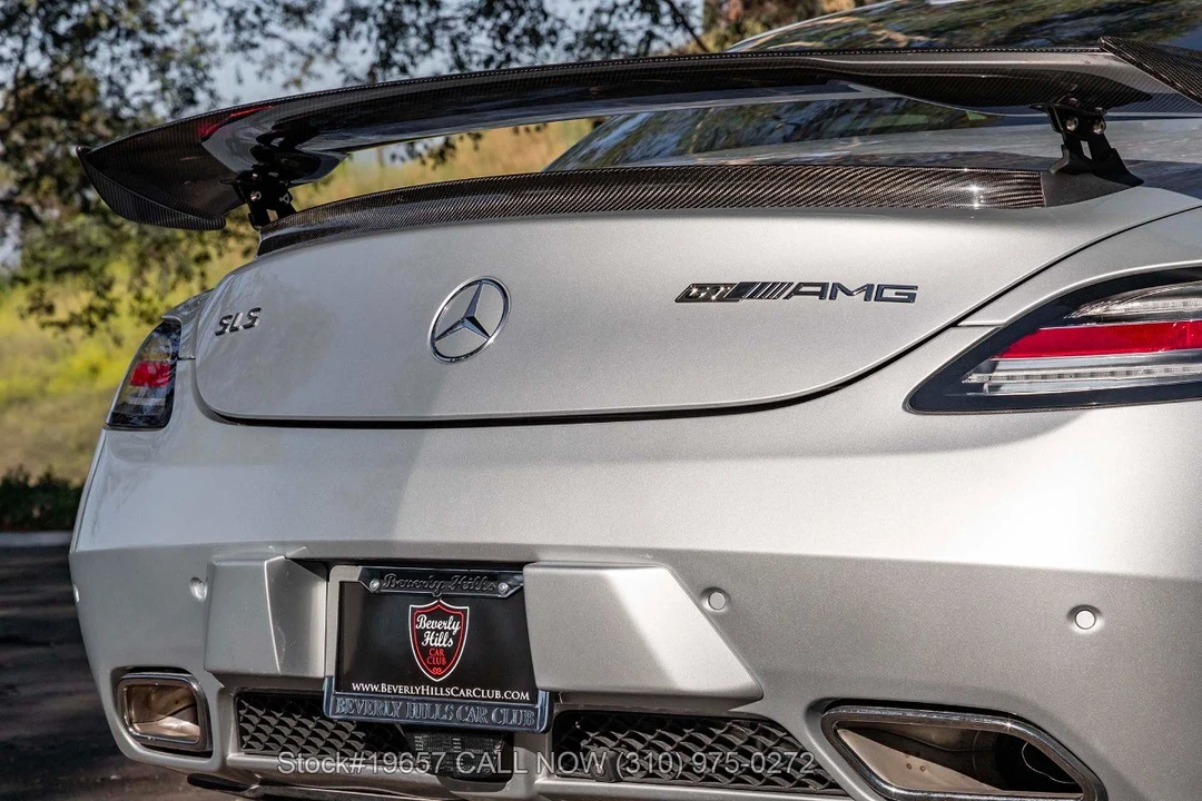2015 Mercedes-Benz SLS AMG GT - Image 13 of 31
