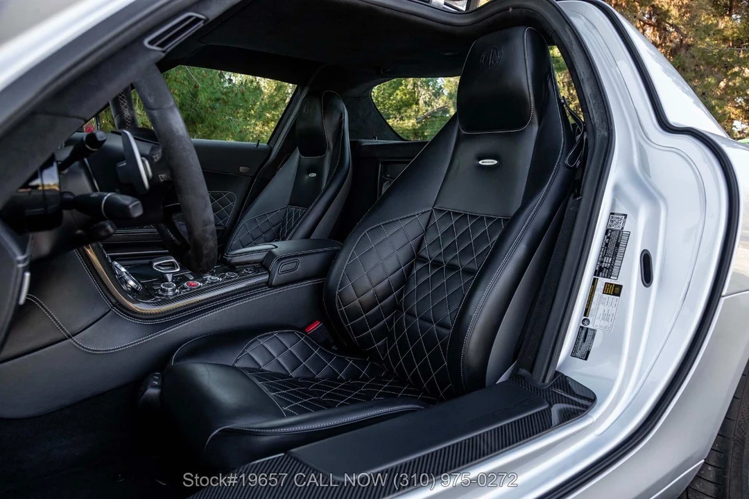 2015 Mercedes-Benz SLS AMG GT - Image 30 of 31