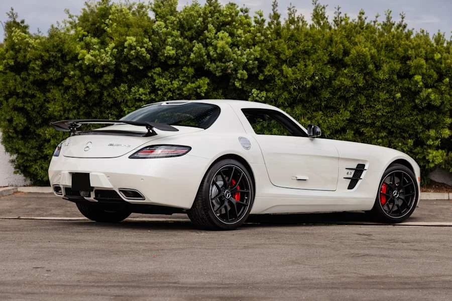 2015 Mercedes-Benz SLS AMG GT - Image 3 of 31