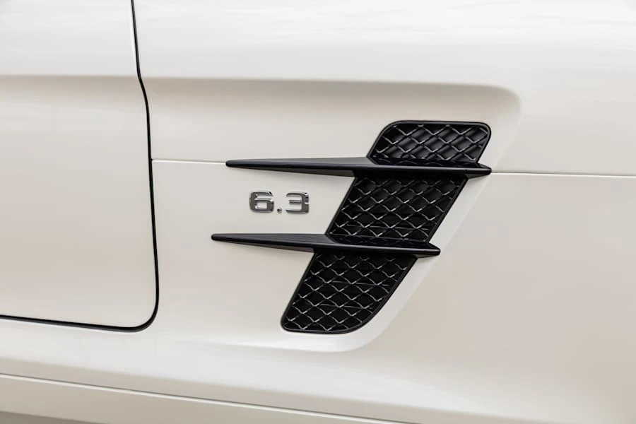 2015 Mercedes-Benz SLS AMG GT - Image 13 of 31