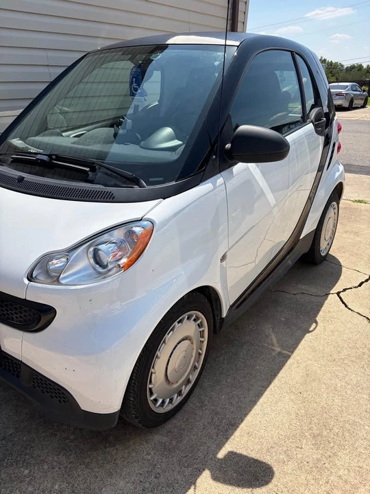2015 Smart Fortwo 3rd Gen - Image 2 of 7