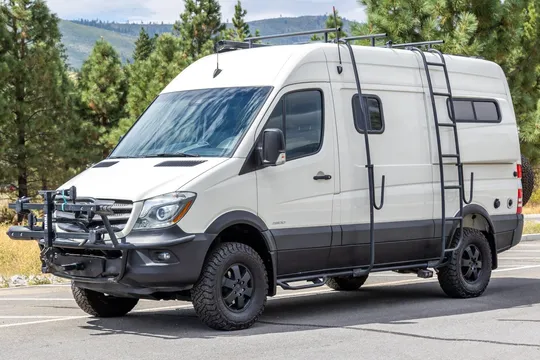 2015 Mercedes-Benz Sprinter 2500 4×4 Sportsmobile RV Conversion