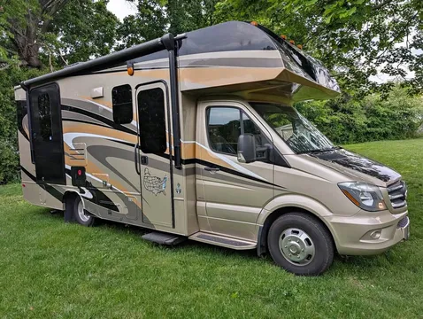 2015 Mercedes-Benz Sprinter Jayco 24L Camper