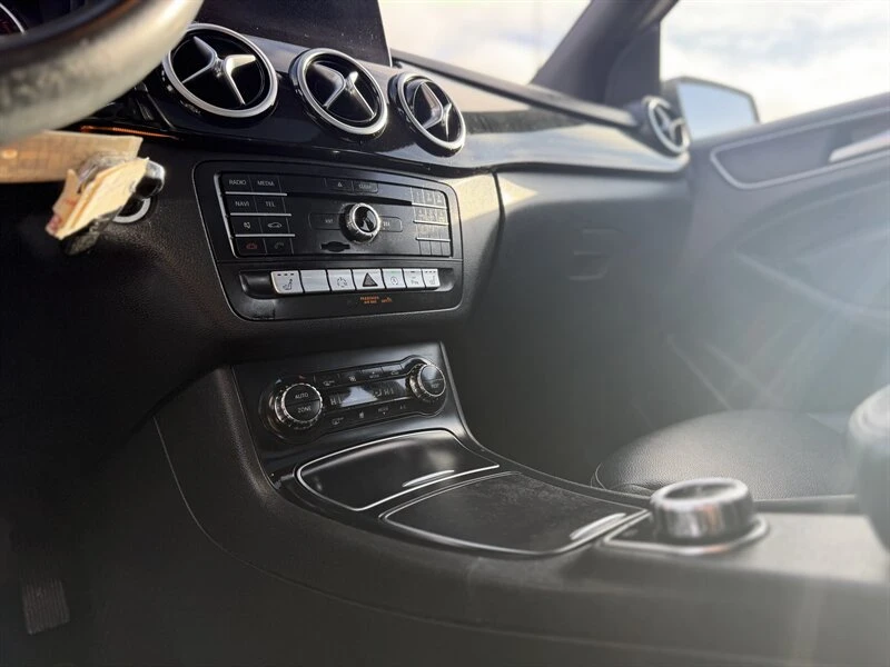 2015 Mercedes-Benz W246 B-Class - Image 10 of 16