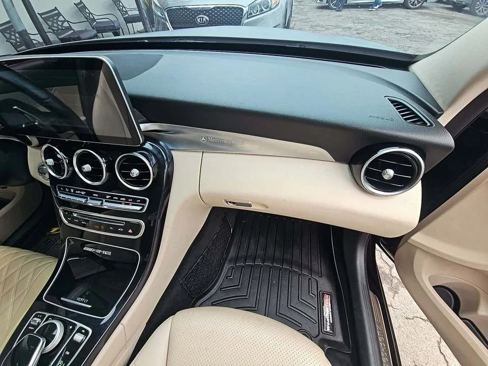 2015 Mercedes-Benz W205 C-Class - Image 8 of 10