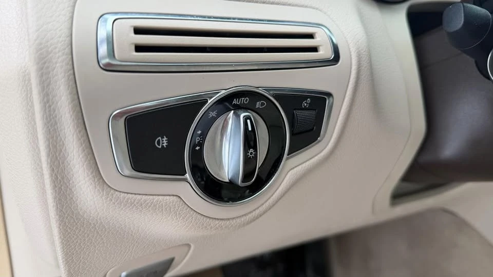 2015 Mercedes-Benz W205 C-Class - Image 18 of 20