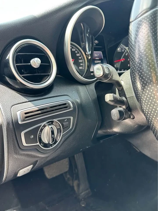 2015 Mercedes-Benz W205 C-Class - Image 18 of 19