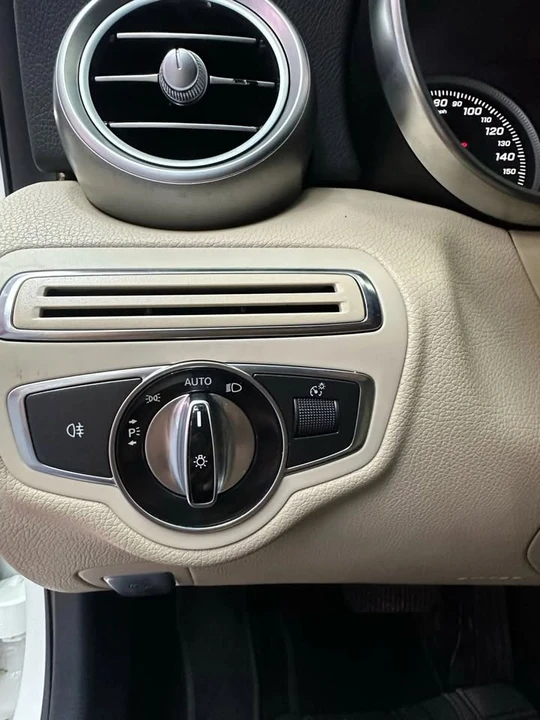 2015 Mercedes-Benz W205 C-Class - Image 9 of 19