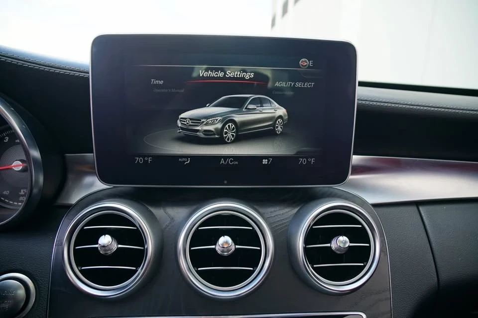 2015 Mercedes-Benz W205 C-Class - Image 15 of 20