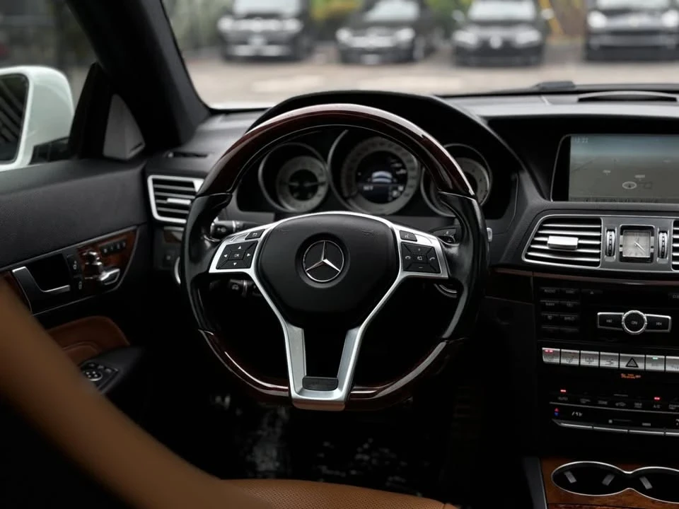 2015 Mercedes-Benz W212 E-Class - Image 12 of 19