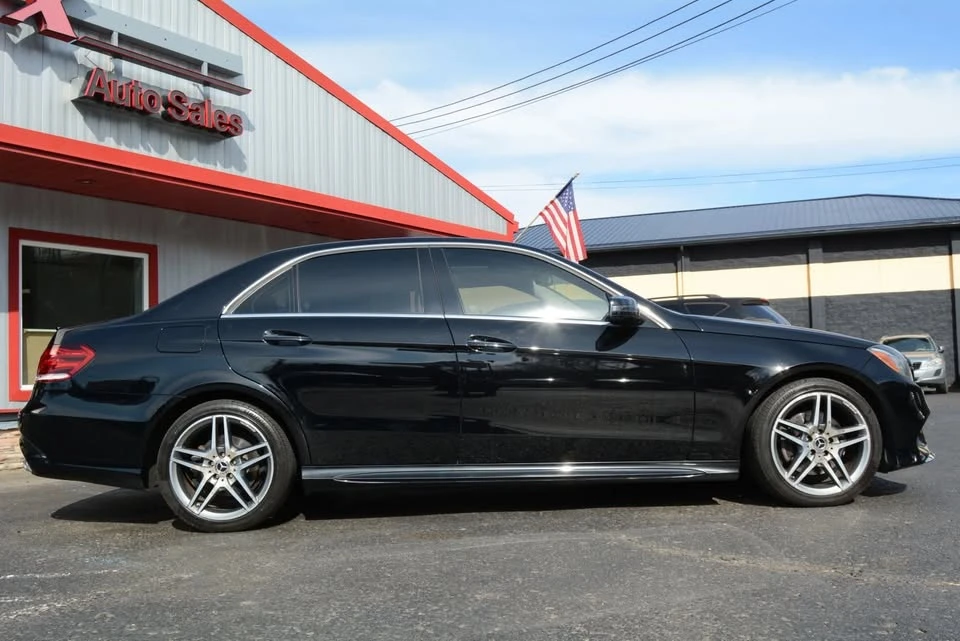 2015 Mercedes-Benz W212 E-Class - Image 2 of 20
