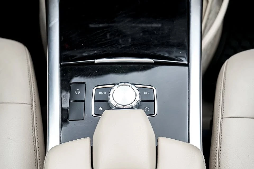 2015 Mercedes-Benz W212 E-Class - Image 16 of 19
