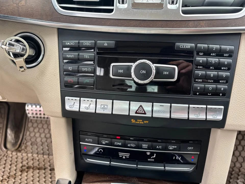 2015 Mercedes-Benz W212 E-Class - Image 9 of 18