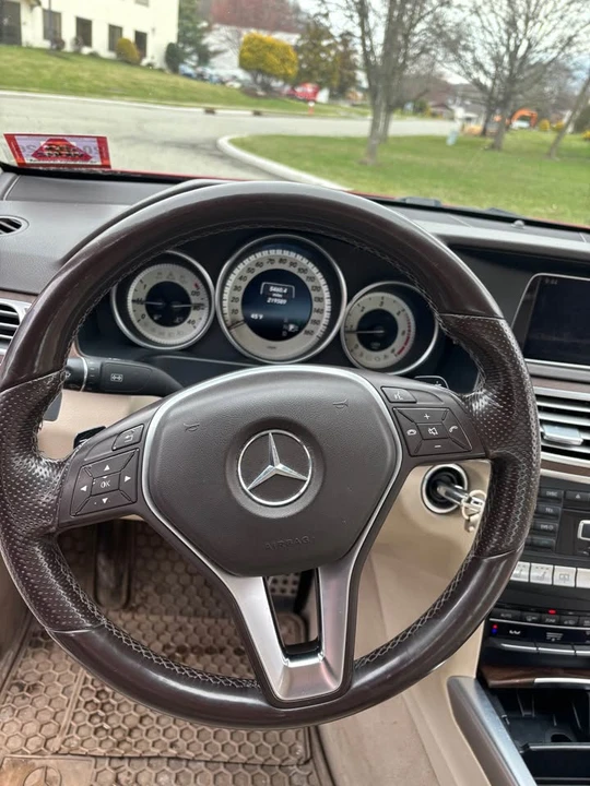 2015 Mercedes-Benz W212 E-Class - Image 15 of 18