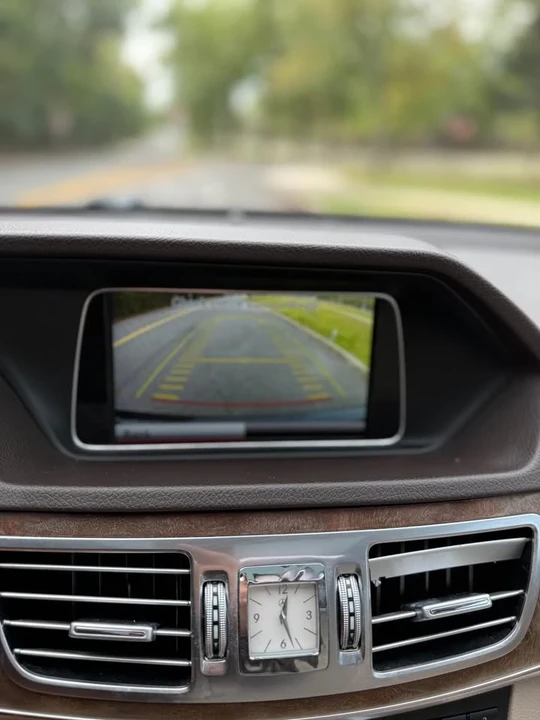 2015 Mercedes-Benz W212 E-Class - Image 11 of 19