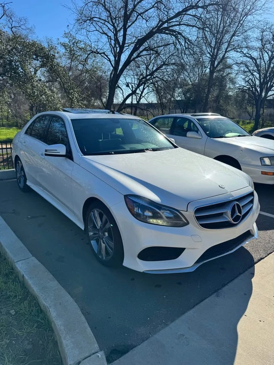 2015 Mercedes-Benz W212 E-Class - Image 3 of 16