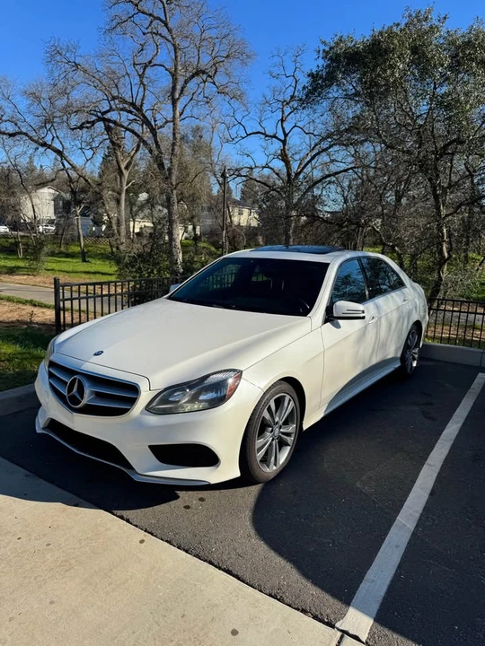 2015 Mercedes-Benz W212 E-Class - Image 2 of 16