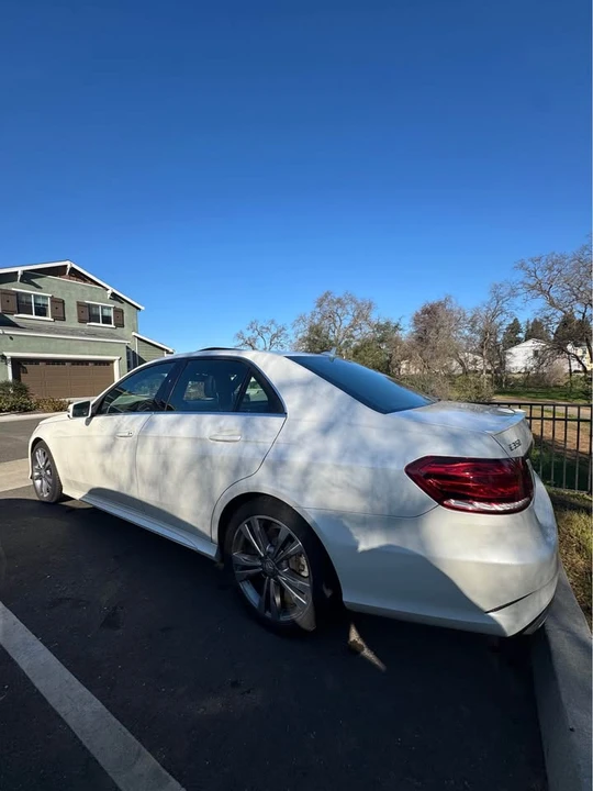 2015 Mercedes-Benz W212 E-Class - Image 4 of 16