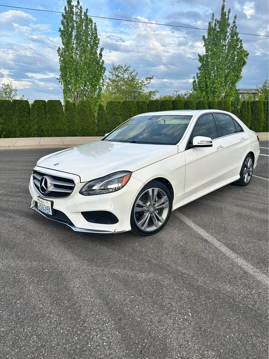 2015 Mercedes-Benz W212 E-Class - Image 2 of 12